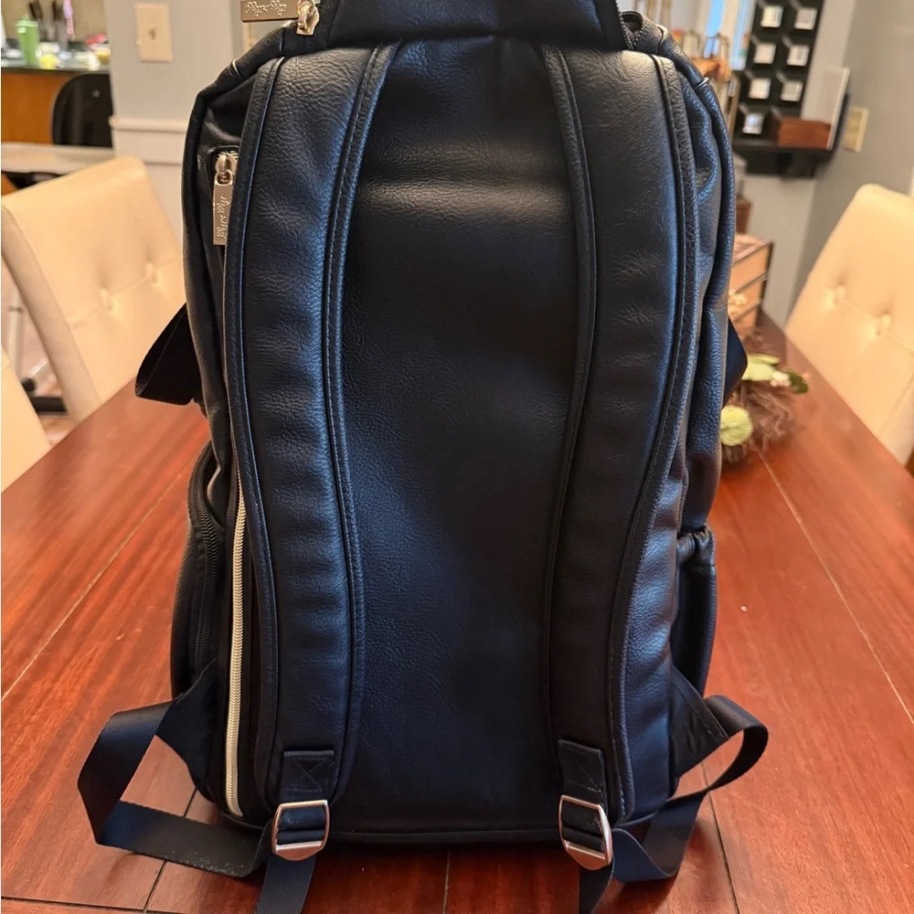 Itzy Ritzy black baby bag backpack